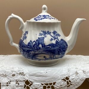James Sadler Afternoon Tea Brigadoon  Teapot - Made in England